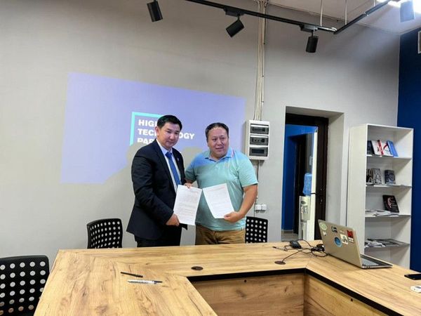 Бишкектин өнүктүрүү агенттиги менен Жогорку технологиялар паркы меморандумга кол коюшту