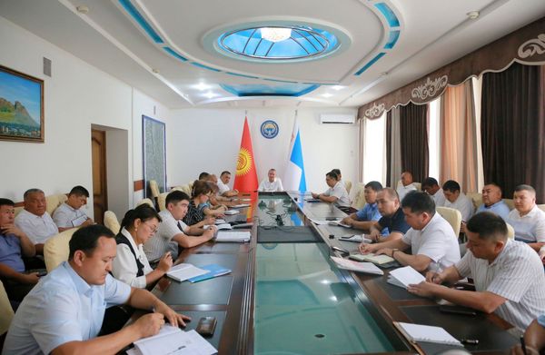 Ошто мыйзамсыз курулуштарга бөгөт коюу маселеси каралды