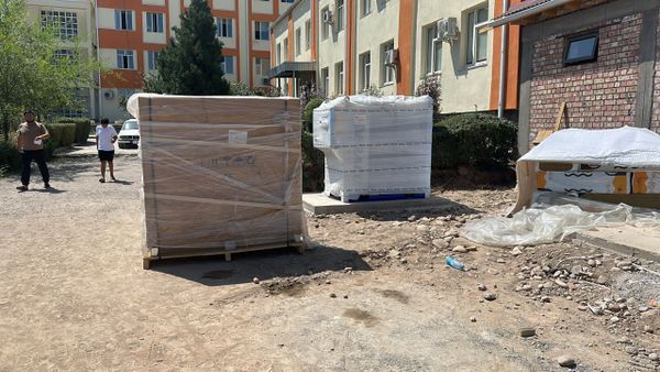 Эне жана баланы коргоо улуттук борборунда жаңы МРТ аппаратын орнотуу иштери башталды