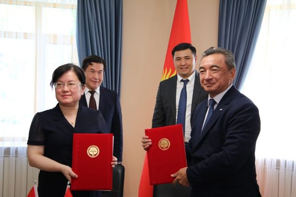 Ат-Башы менен кытайлык Чжэнчжоу шаары кызматташтык байланыш келишими түзүлдү