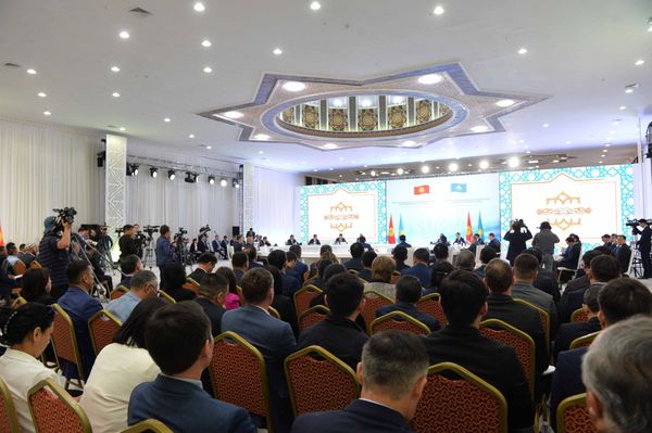 Акылбек Жапаров: кыргыз-казак форумунда 60 млн доллардан ашуун келишимдерге кол коюлду