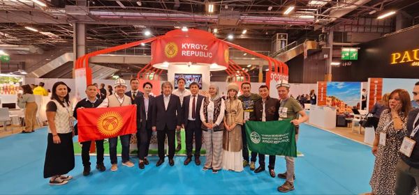 Франциядагы көргөзмөдө Кыргызстандагы стенди орнотулду