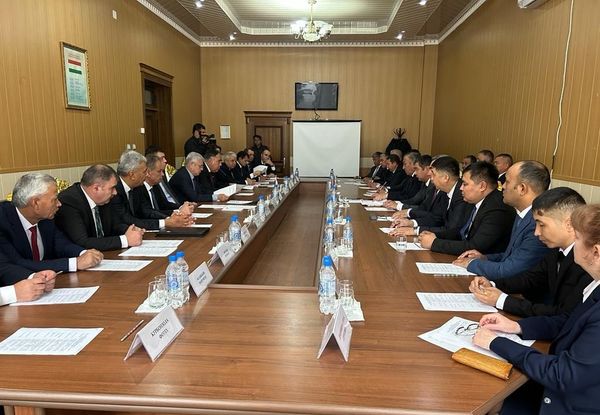 Кыргыз-тажик мамлекеттик чек арасынын 13.98 чакырымы макулдашылды