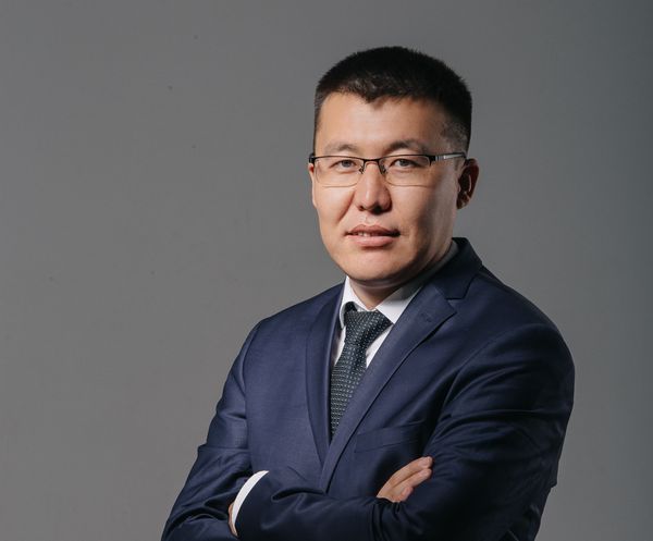 Бишкек региондор менен эсептешпейт, ажырым өтө чоң — ЖИАнын жетекчиси Аззамбек Жээнбай уулу