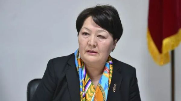 Догдуркүл Кендирбаева билим берүү министри болуп дайындалды