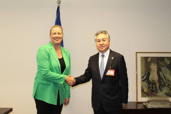 Кыргызстан Евробиримдик менен тышкы карыз маселесин талкуулады.