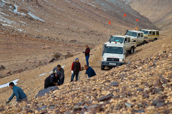 Кумтөр Тоголок кенине жол салуу иштерин баштады