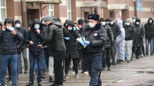 Депутаттар Россиядагы мигранттардын укуктарын коргоо маселесин талкуулашты