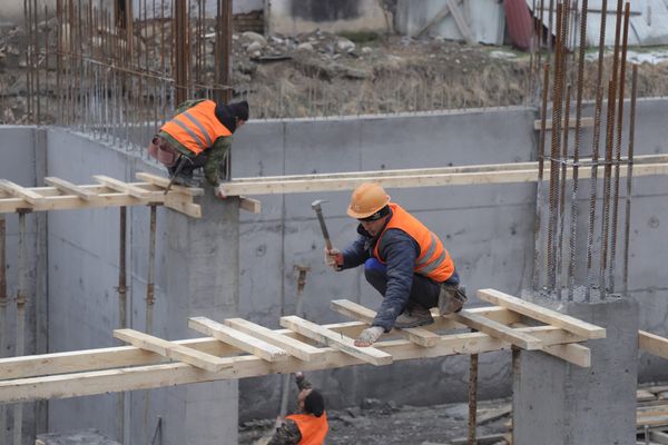 Ош шаарында муниципалдык үлүштүк үйлөр курулуп жатат