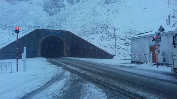 Төө-Ашуу убактылуу жабылды