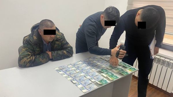 Нарын районунда Учкун айыл аймагынын башчысы кармалды