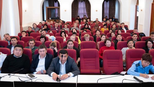 Салык кызматы 25 базардын өкүлдөрү үчүн окутуу семинарын өткөрдү