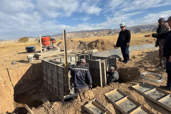 Суу үнөмдөө максатында Ак-Талаада каналдар модернизацияланууда