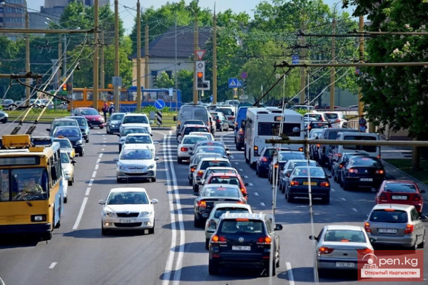 Өлкөдөгү миң кишинин 173ү жеңил автоунаага ээ