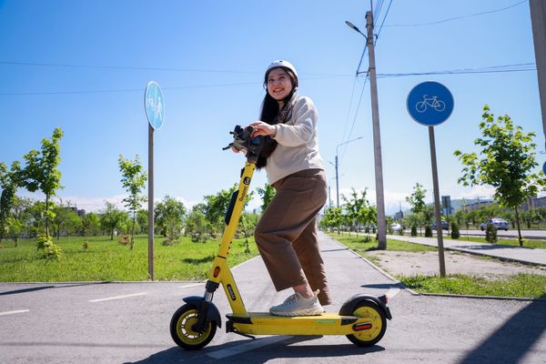 Кыргызстандыктар чыгырыкты көңүл ачуу үчүн эмес, транспорт катары колдонушат: 70% учурда аны шаарда жол жүрүү үчүн тандашат