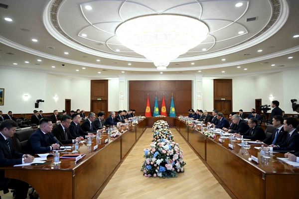 Кыргызстан, Казакстан ортосундагы товар жүгүртүү быйыл 1,7 млрд долларга жетип, 15%га өстү