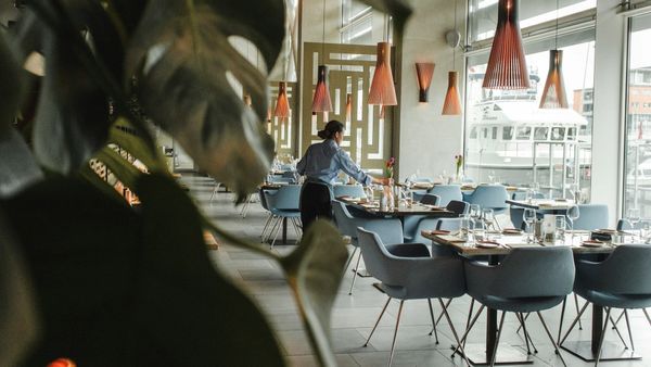 Быйыл ИДПда кызмат көрсөтүү секторунун салымы 1 088,3 млрд сомду түздү