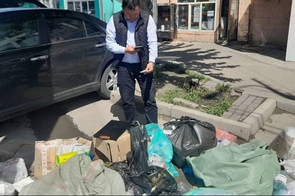 Бир жумада шаардык тазалык эрежесин бузуу боюнча 2 млн 976 сомго 363 протокол түзүлгөн