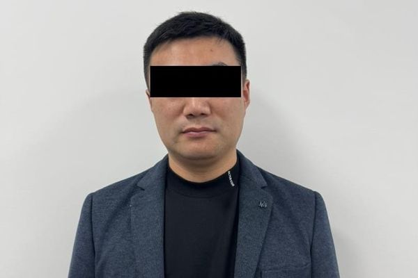 Долпран алтын кенинин башкы директору кармалды