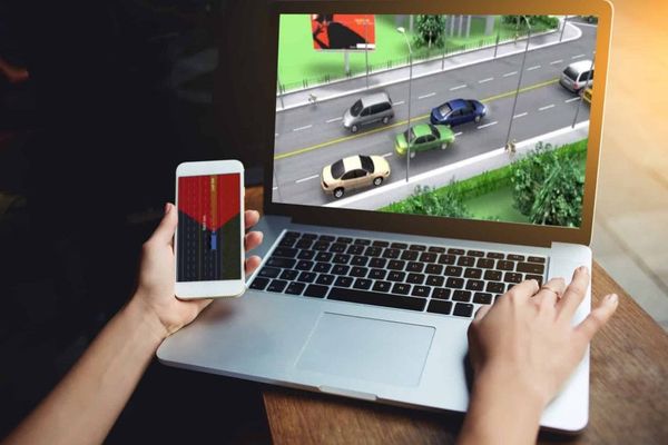 Кыргызстанда айдоочуларды онлайн окуткан автомектептер ачылат