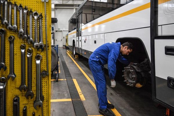 Эмгек министрлиги: 8 миңден ашуун бош жумуш оруну бар