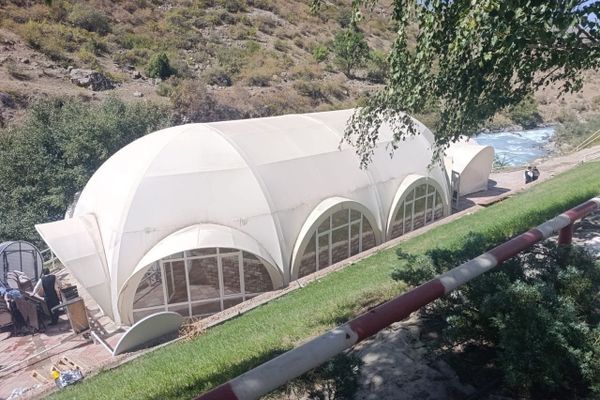 "Жаннат Резорттун" жанындагы уруксатсыз курулуш буздурулду