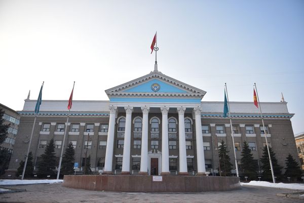 Мэрия Ч.Айтматов проспектисиндеги жер маселесин сотко чейин чечүүгө өттү