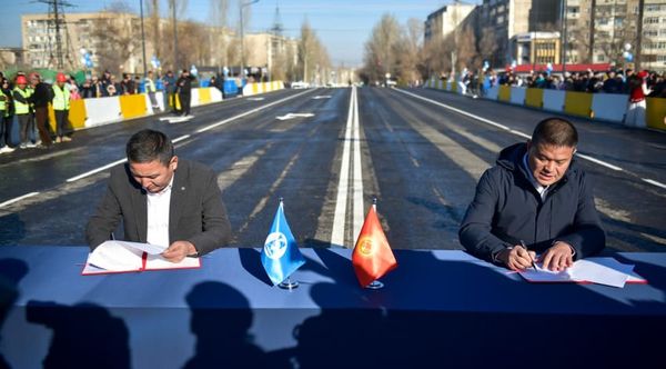 Бишкекте жаңы көпүрө куруу боюнча келишимге кол коюлду