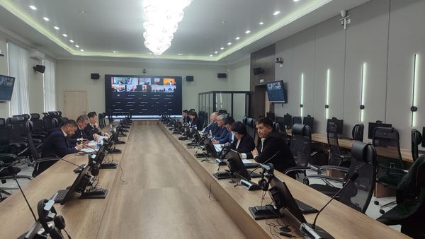 Айыл чарба министрлиги жана Ош облусунун жетекчилери Курултайдагы кайрылууларды талкуулады