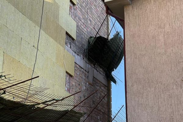 “Курулуш” ЖЧКга коопсуздук эрежелерин бузгандыгы үчүн 200 000 сом айып пул салынды