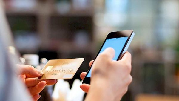 Улуттук банк акча которуулардагы комиссиялык төлөмдү убактылуу токтотту