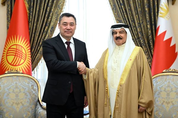 Быйыл 30 жыл ичинде 3 өлкөгө мамлекет башчысынын алгачкы иш сапары болду