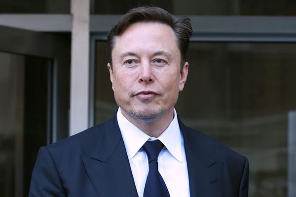 Илон Маск тарыхта 600 млрд долларлык байлыгы бар алгачкы адам болду