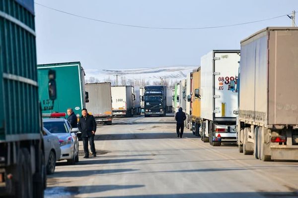 Январь-октябрь айларында автожүк ташуу 48,5 млн тонна болду