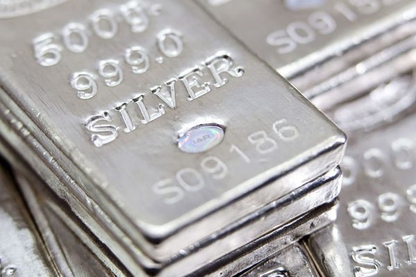 Дүйнөлүк базарда күмүштүн бир унциясы 60,24 долларга чыкты