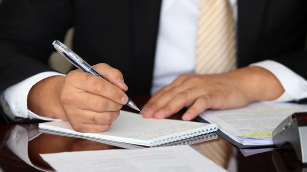 Транспорт министрлигинин бир катар жооптуу кызматкерлерине сөгүш берилди