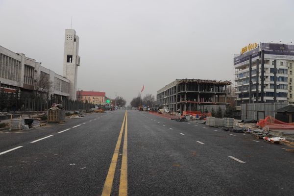 ЦУМдун жанындагы жол үчтөн алты тилкелүү болуп ачылат