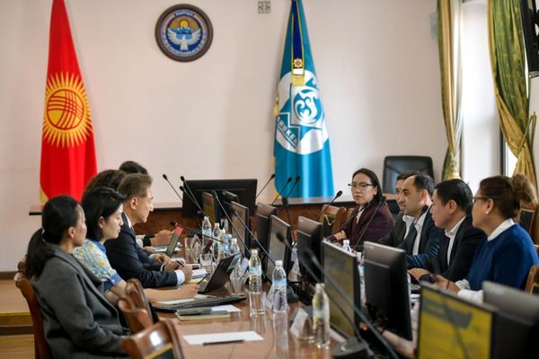 Бишкектеги аба сапатын изилдөө боюнча мэрия менен UNOSDнин жолугушуусу