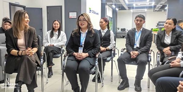 Эмгек министрлиги: 1 851 жаш адис стажировкадан өтүп, 72%ы жумушка орношкон