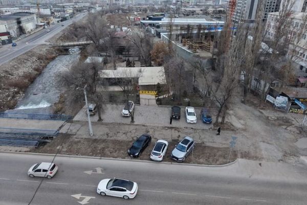 Бишкек шаарында 380 мыйзамсыз объект суу коргоо зоналарынан алынууда