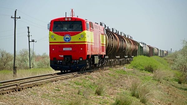 Былтыр Кыргызстанда темир жол аркылуу жүк ташуу 10 млн тоннага жеткен