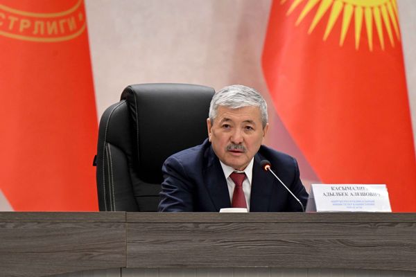 Адылбек Касымалиев: Коомдук коопсуздук –экономикалык өсүштүн негизи