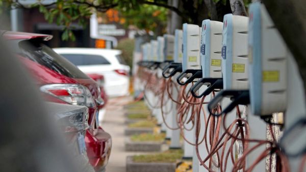 Өзбекстанда электр кубаттоочу станциялар жана алардын компоненттери бажы алымынан бошотулат