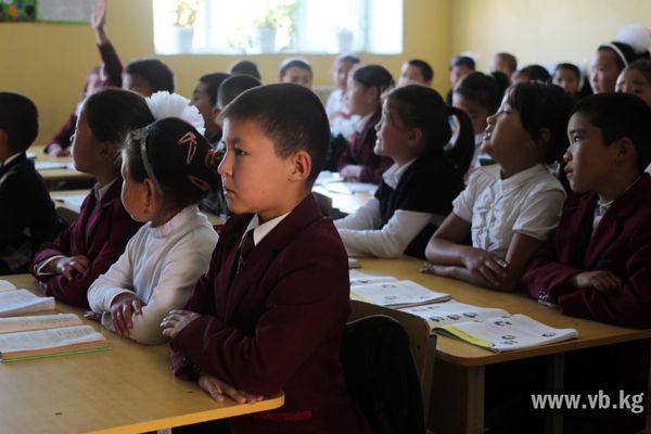 Бишкекте 157 миң окуучуга окуу оруну жетишпейт