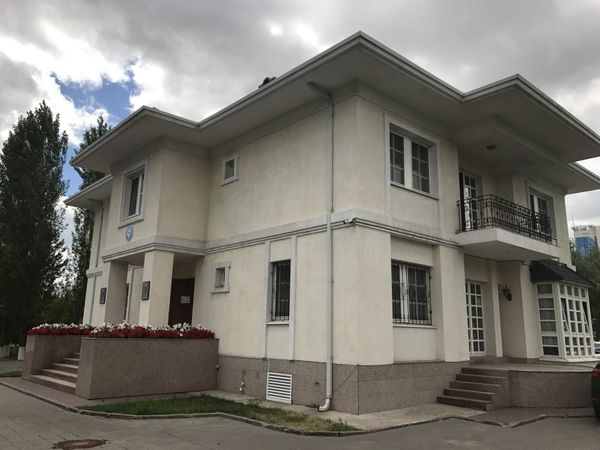 Кыргызстан элчиликтери үчүн АКШда 10 батир сатылып алынган