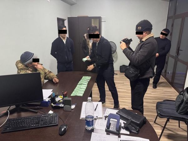 Таласта мыйзамсыз жер бөлүштүрүү  боюнча шектүү кармалды