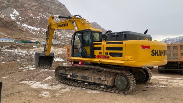 Тоголок алтын кенине тоо-кен техникалары жеткирилди