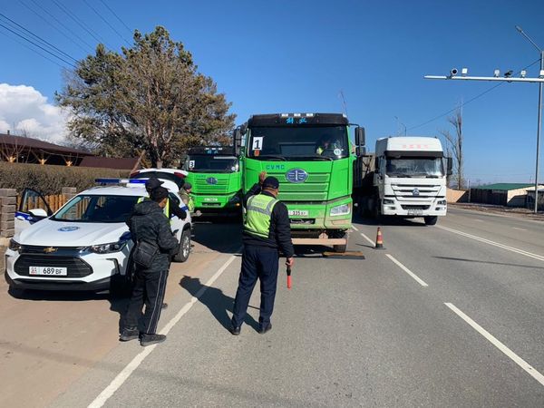 Транспорттук көзөмөлдөөдөн казынага былтыр 1 миллиарддан ашык сом түштү