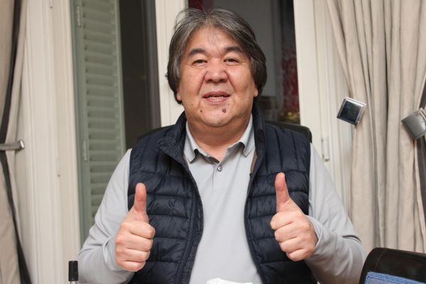 Белгилүү кинорежиссер Садык Шер-Нияз моноблоктордон үй куруу технологиясын иштеп чыгып, патенттеди