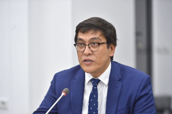 Эдиль Байсалов: Бүгүнкү күндө жакырчылык шаарларда басымдуу